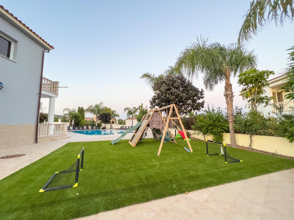 Grand Villa Lynn Seaview Айя-Напа Экстерьер фото