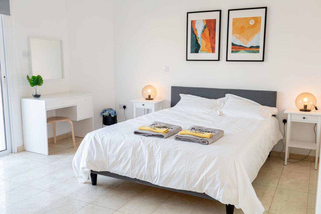 Grand Villa Lynn Seaview Айя-Напа Экстерьер фото