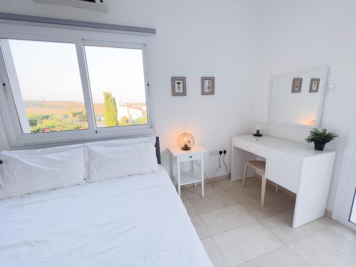 Grand Villa Lynn Seaview Айя-Напа Экстерьер фото